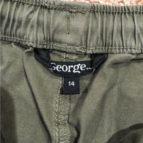 GAP / OLD NAVY / GEORGE / TARGET Shorts Bundle Size 12 to 14 - Picture 5 of 7